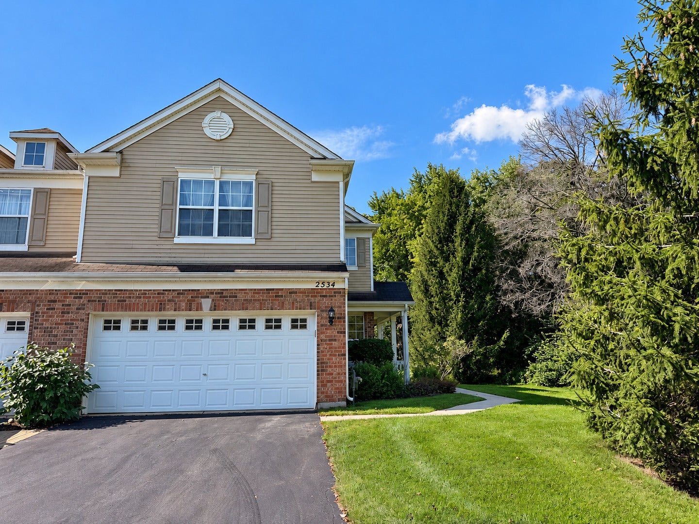 2534 Evergreen Circle
