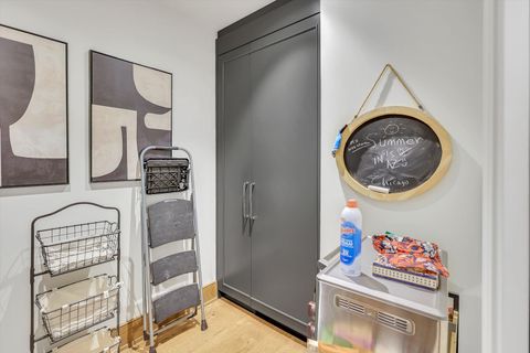 Tiny photo for 21 N May Street #501, Chicago, IL 60607 (MLS # 12615855)