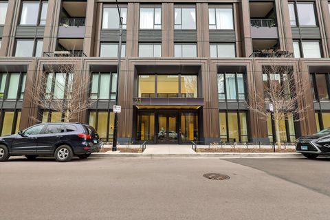 Tiny photo for 21 N May Street #501, Chicago, IL 60607 (MLS # 12615855)
