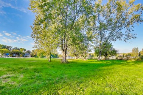 Tiny photo for 23490 N Spring Drive, Barrington, IL 60010 (MLS # 12497192)