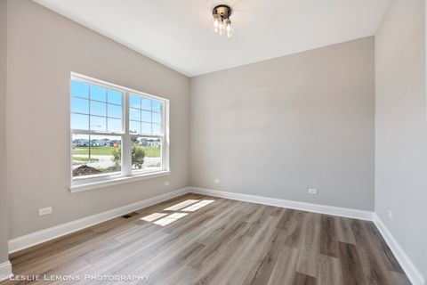 Tiny photo for 884 Hayden Drive, Yorkville, IL 60560 (MLS # 12546884)