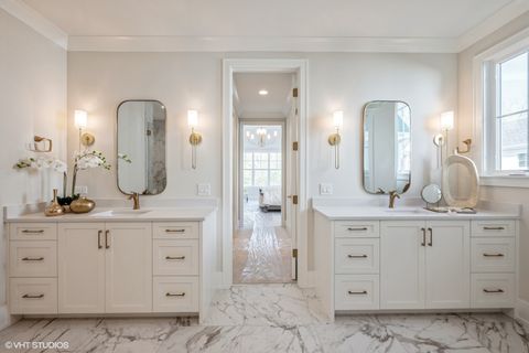 Tiny photo for Willowbrook, IL 60527 (MLS # 12562149)