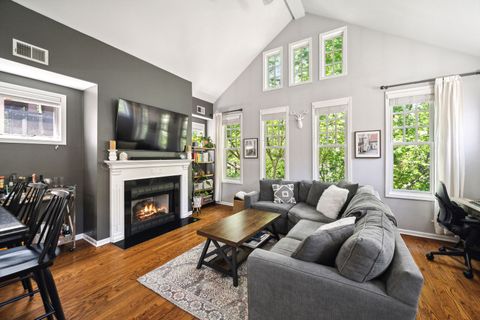 Tiny photo for 3223 N SEMINARY Avenue #3, Chicago, IL 60657 (MLS # 12490235)