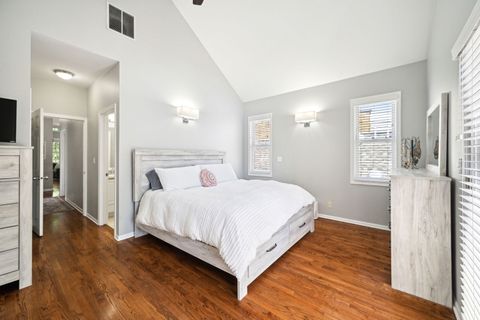 Tiny photo for 3223 N SEMINARY Avenue #3, Chicago, IL 60657 (MLS # 12490235)
