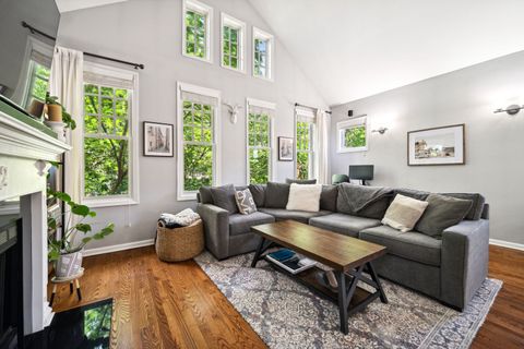 Tiny photo for 3223 N SEMINARY Avenue #3, Chicago, IL 60657 (MLS # 12490235)