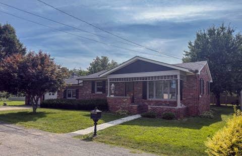 Photo of 3011 Perrysville Road, Danville, IL 61834 (MLS # 12721459)