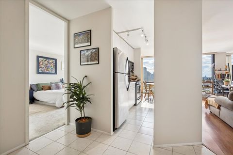 Tiny photo for 345 W Fullerton Parkway #1806, Chicago, IL 60614 (MLS # 12460883)