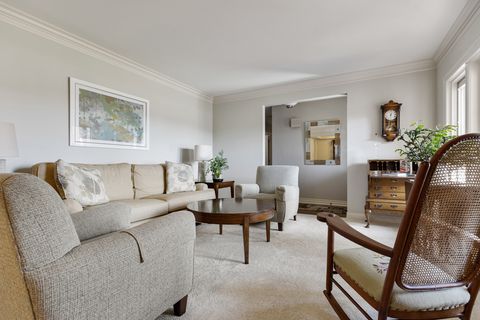 Tiny photo for 260 WELLINGTON Avenue, Elk Grove Village, IL 60007 (MLS # 12517278)