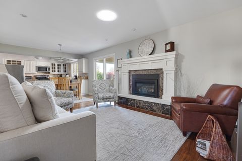 Tiny photo for 260 WELLINGTON Avenue, Elk Grove Village, IL 60007 (MLS # 12517278)