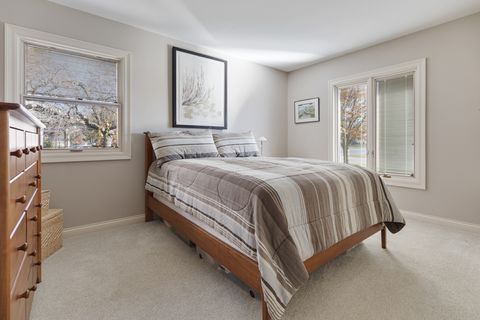 Tiny photo for 260 WELLINGTON Avenue, Elk Grove Village, IL 60007 (MLS # 12517278)