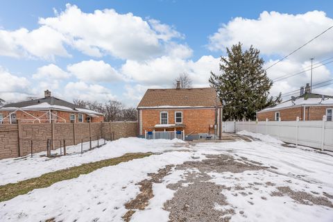 Tiny photo for 4646 River Road, Schiller Park, IL 60176 (MLS # 12542774)