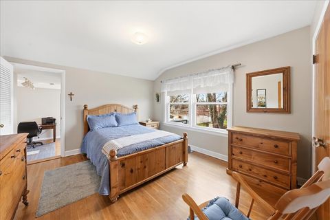 Tiny photo for 912 Hull Avenue, Westchester, IL 60154 (MLS # 12608309)