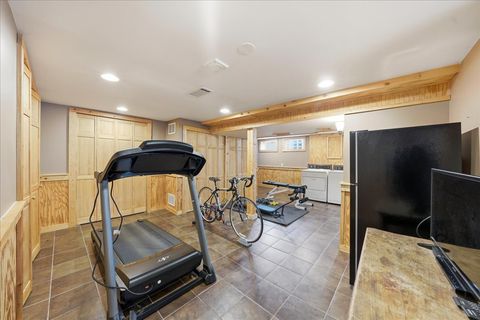 Tiny photo for 912 Hull Avenue, Westchester, IL 60154 (MLS # 12608309)