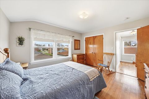 Tiny photo for 912 Hull Avenue, Westchester, IL 60154 (MLS # 12608309)