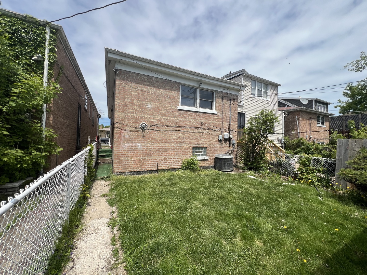 2243 E 93rd Street