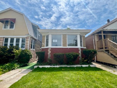 2243 E 93rd Street Chicago IL 60617