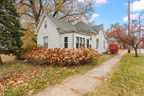 Photo of 51 E Bradley Avenue, Champaign, IL 61820 (MLS # 12519830)
