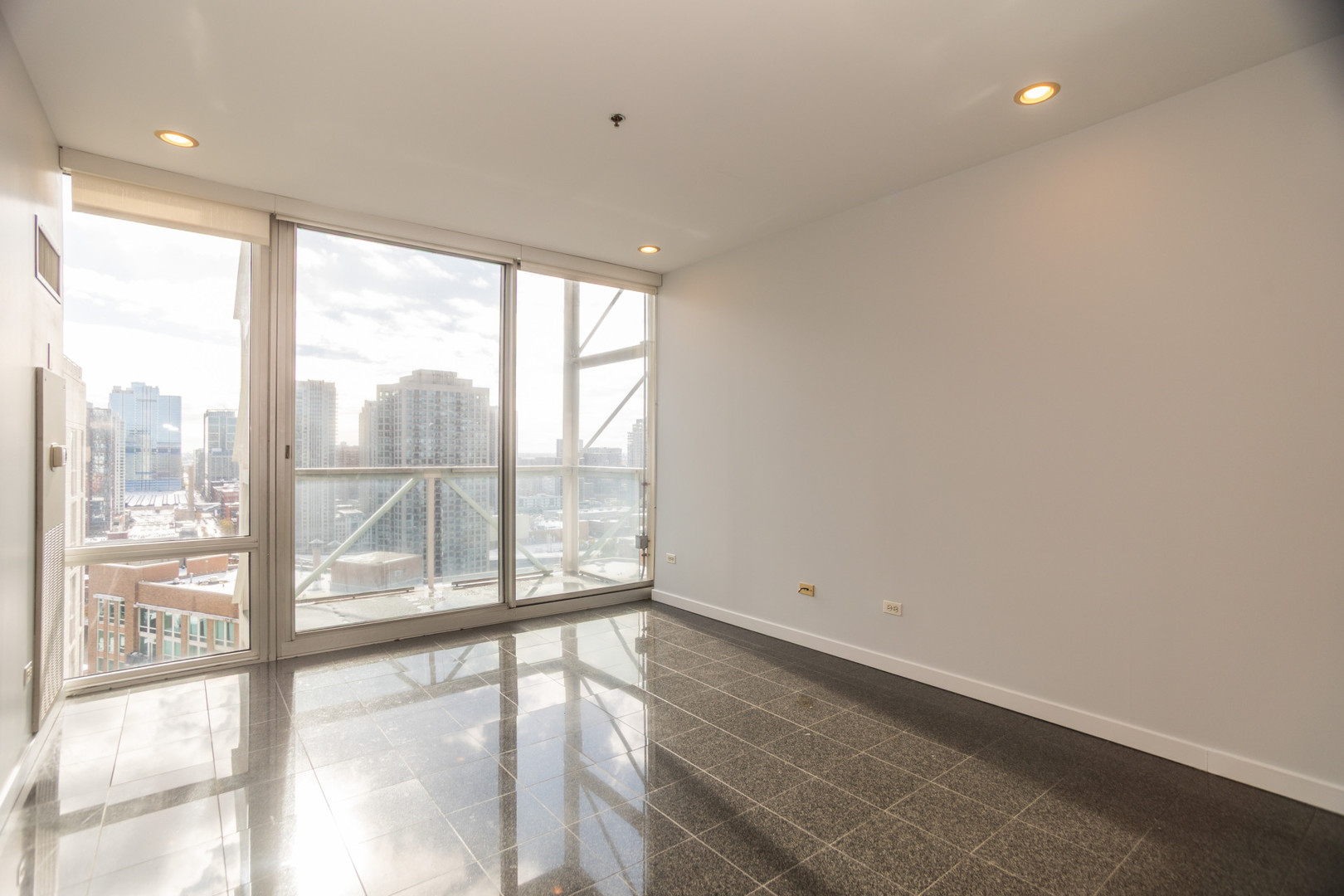 653 N Kingsbury Street 2308