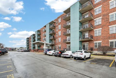 Tiny photo for 9355 Irving Park Road #122, Schiller Park, IL 60176 (MLS # 12593584)