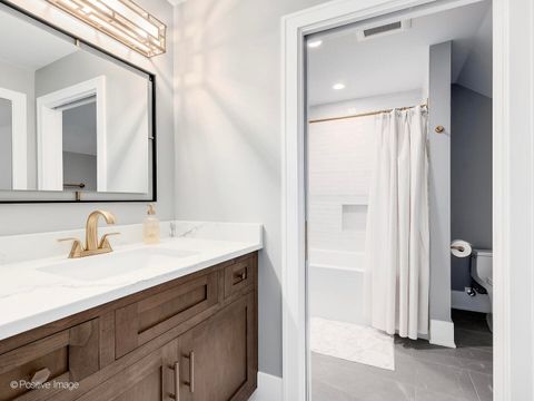 Tiny photo for 10S370 Madison Street, Burr Ridge, IL 60527 (MLS # 12471168)