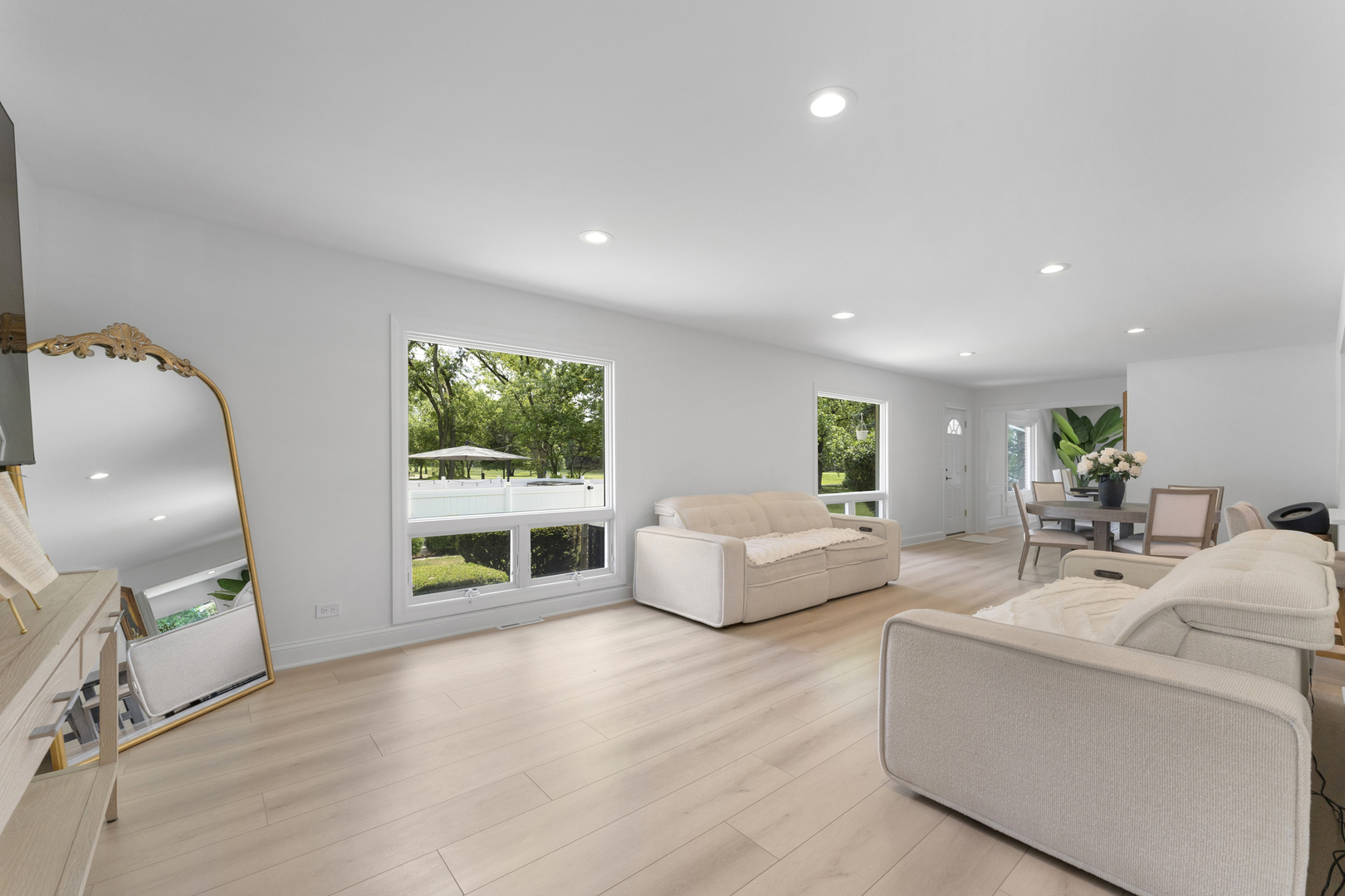 617 S Glendale Lane