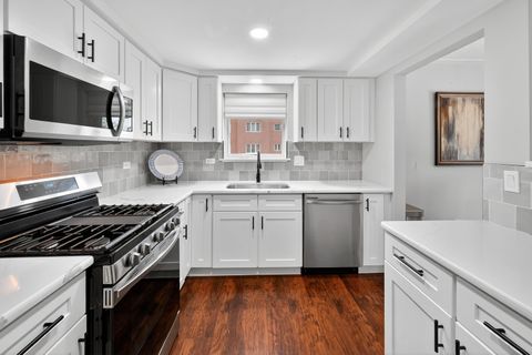 Tiny photo for 555 S River Road #301, Des Plaines, IL 60016 (MLS # 12501851)