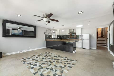 Tiny photo for 10505 S Avenue F, Chicago, IL 60617 (MLS # 12661305)