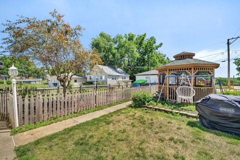 Tiny photo for 1700 Cora Street, Crest Hill, IL 60403 (MLS # 12674722)