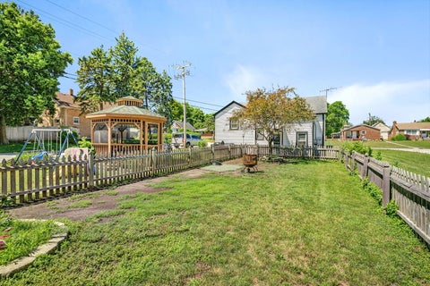 Tiny photo for 1700 Cora Street, Crest Hill, IL 60403 (MLS # 12674722)