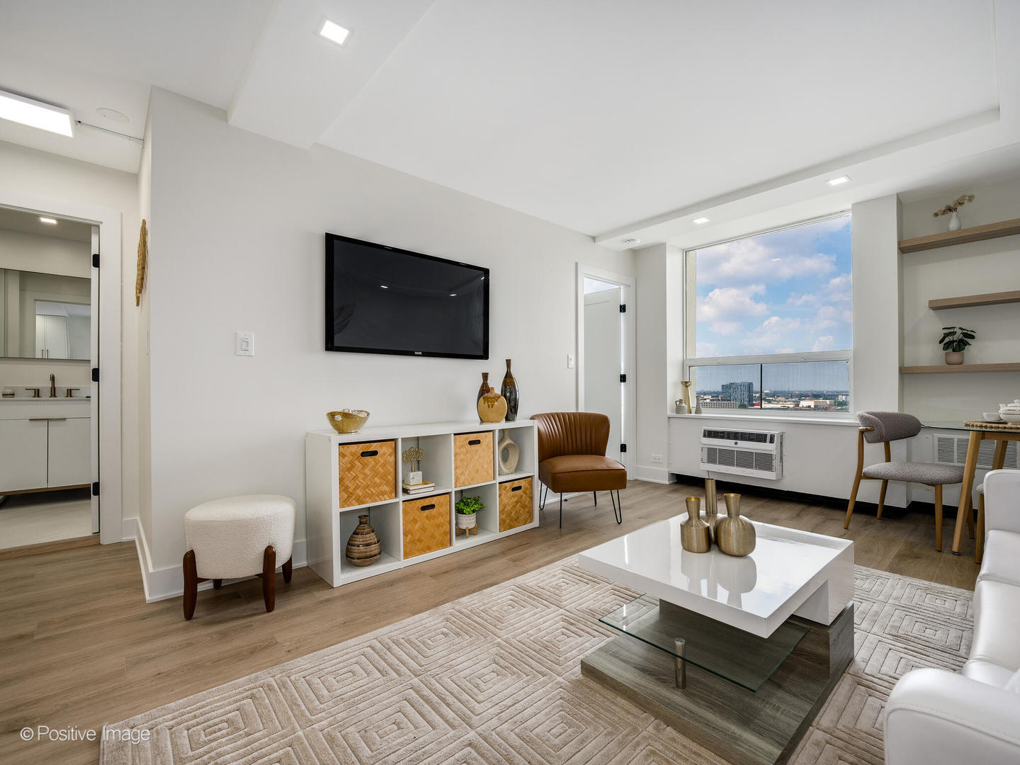 1355 N Sandburg Terrace 1707D