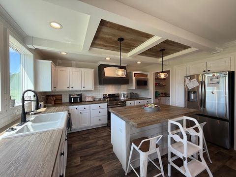 Tiny photo for 708 E South Avenue, Bluford, IL 62814 (MLS # 12624556)