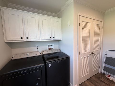 Tiny photo for 708 E South Avenue, Bluford, IL 62814 (MLS # 12624556)