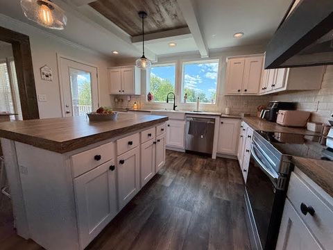 Tiny photo for 708 E South Avenue, Bluford, IL 62814 (MLS # 12624556)