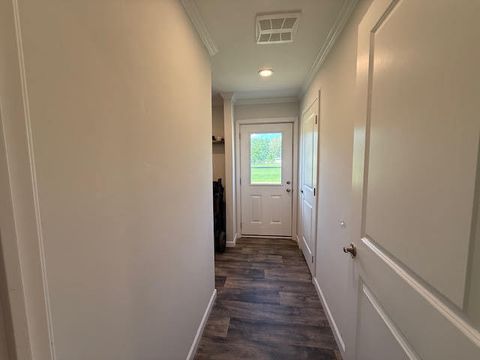 Tiny photo for 708 E South Avenue, Bluford, IL 62814 (MLS # 12624556)