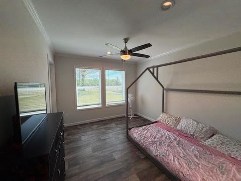 Tiny photo for 708 E South Avenue, Bluford, IL 62814 (MLS # 12624556)