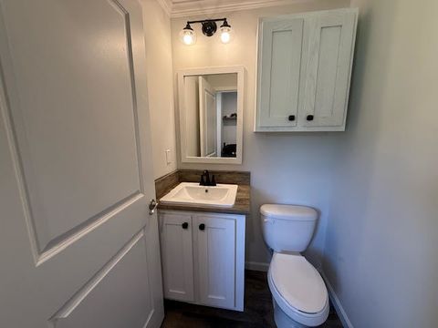 Tiny photo for 708 E South Avenue, Bluford, IL 62814 (MLS # 12624556)