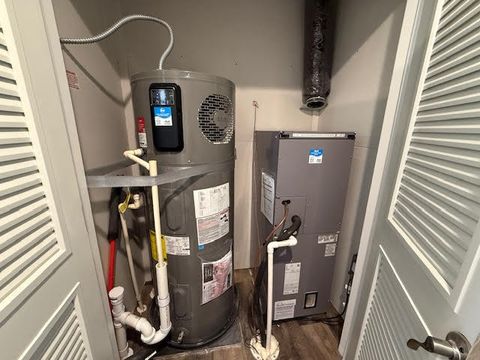 Tiny photo for 708 E South Avenue, Bluford, IL 62814 (MLS # 12624556)