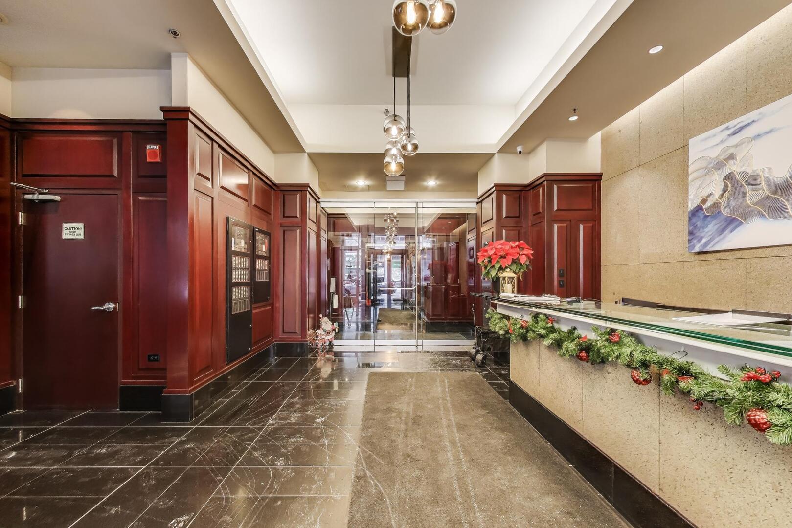 1250 S MICHIGAN Avenue 901