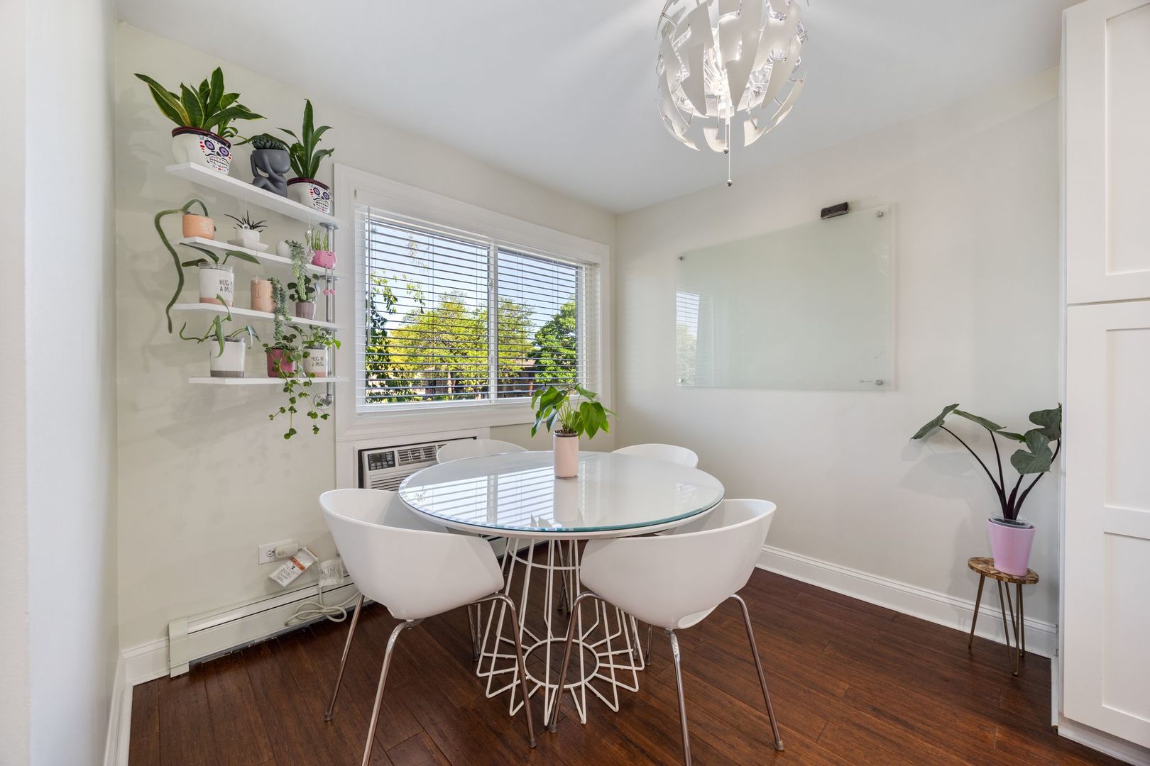 1205 E HINTZ Road 212
