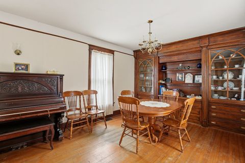 Tiny photo for 1934 Grand Avenue, Davenport, IA 52803 (MLS # 12613176)