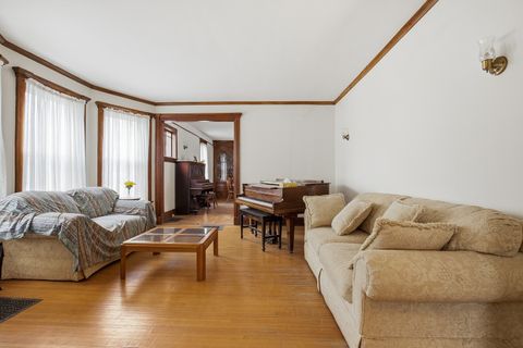 Tiny photo for 1934 Grand Avenue, Davenport, IA 52803 (MLS # 12613176)