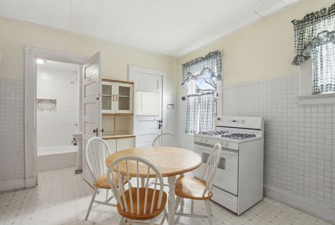 Tiny photo for 1934 Grand Avenue, Davenport, IA 52803 (MLS # 12613176)