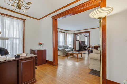 Tiny photo for 1934 Grand Avenue, Davenport, IA 52803 (MLS # 12613176)