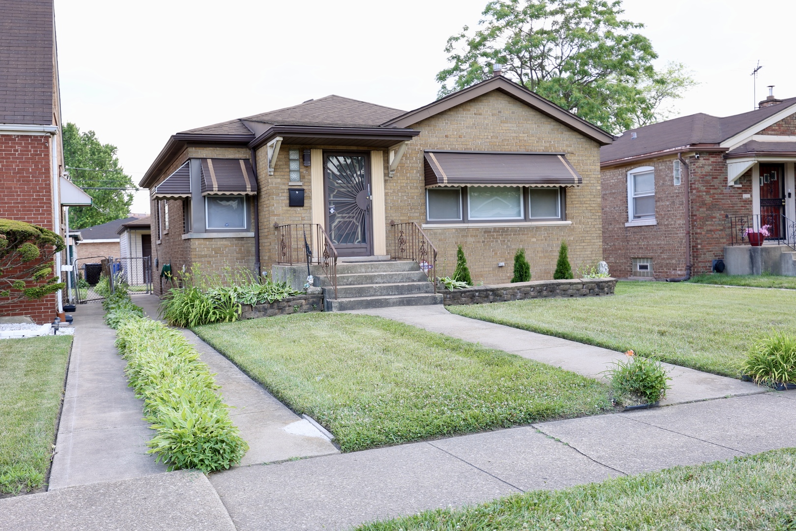 17 W Brayton Street