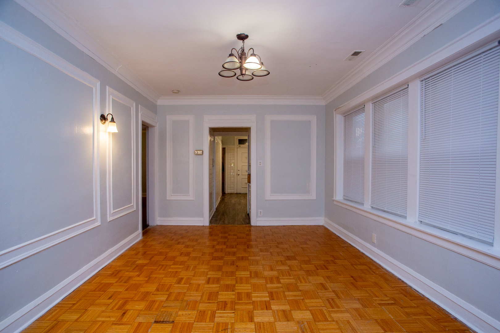 7637 S Phillips Avenue