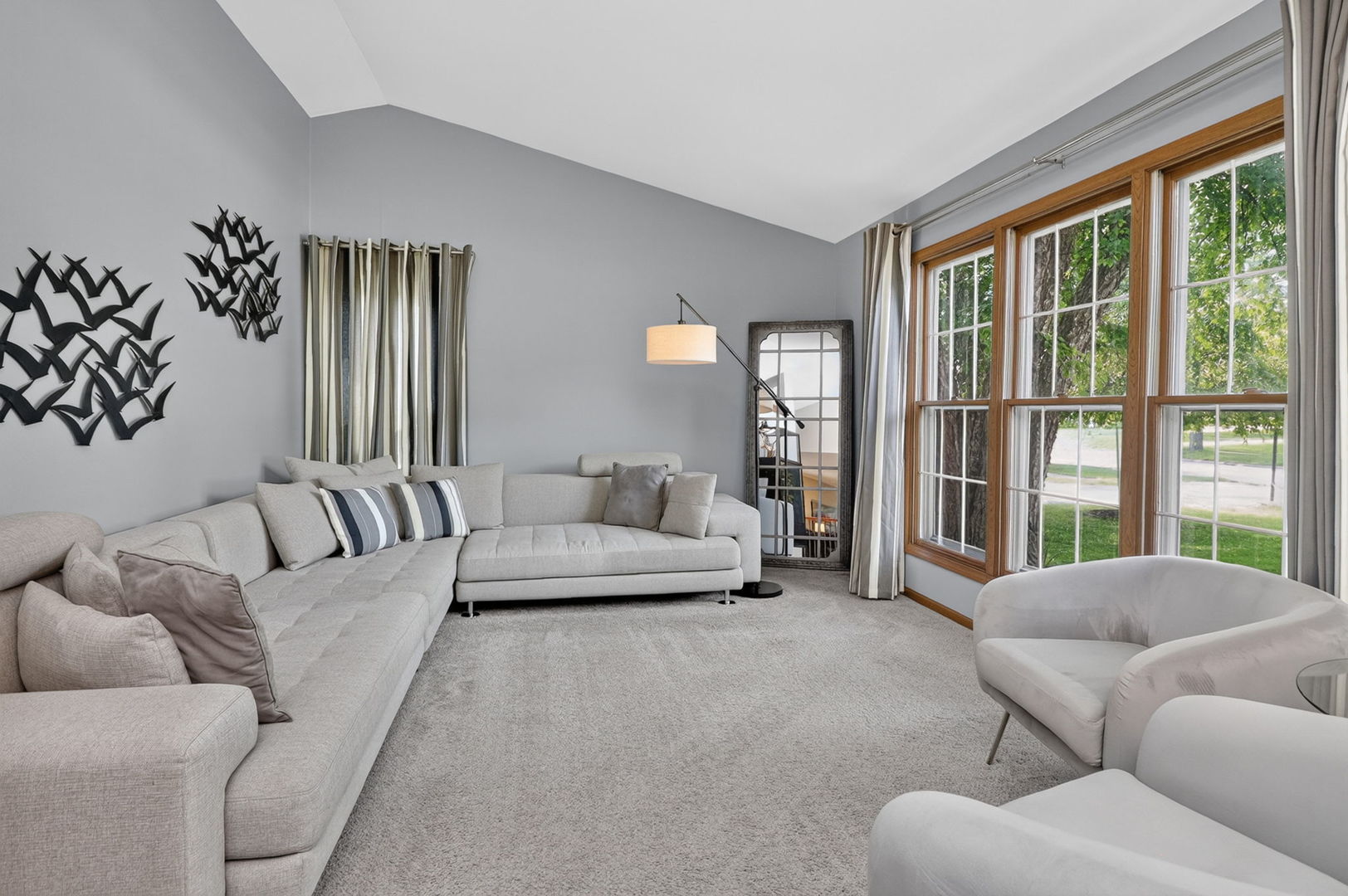 201 Timber Oaks Drive