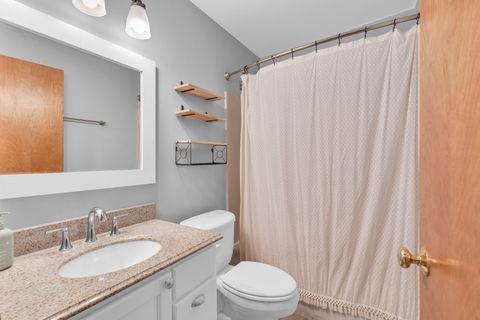 Tiny photo for 450 Berkshire Drive, Crystal Lake, IL 60014 (MLS # 12692122)