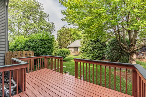 Tiny photo for 450 Berkshire Drive, Crystal Lake, IL 60014 (MLS # 12692122)