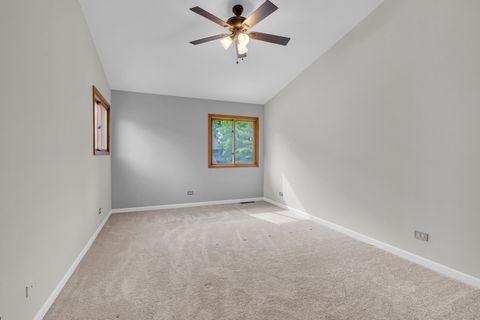 Tiny photo for 450 Berkshire Drive, Crystal Lake, IL 60014 (MLS # 12692122)