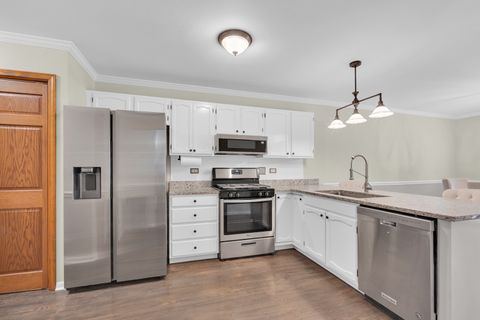Tiny photo for 450 Berkshire Drive, Crystal Lake, IL 60014 (MLS # 12692122)